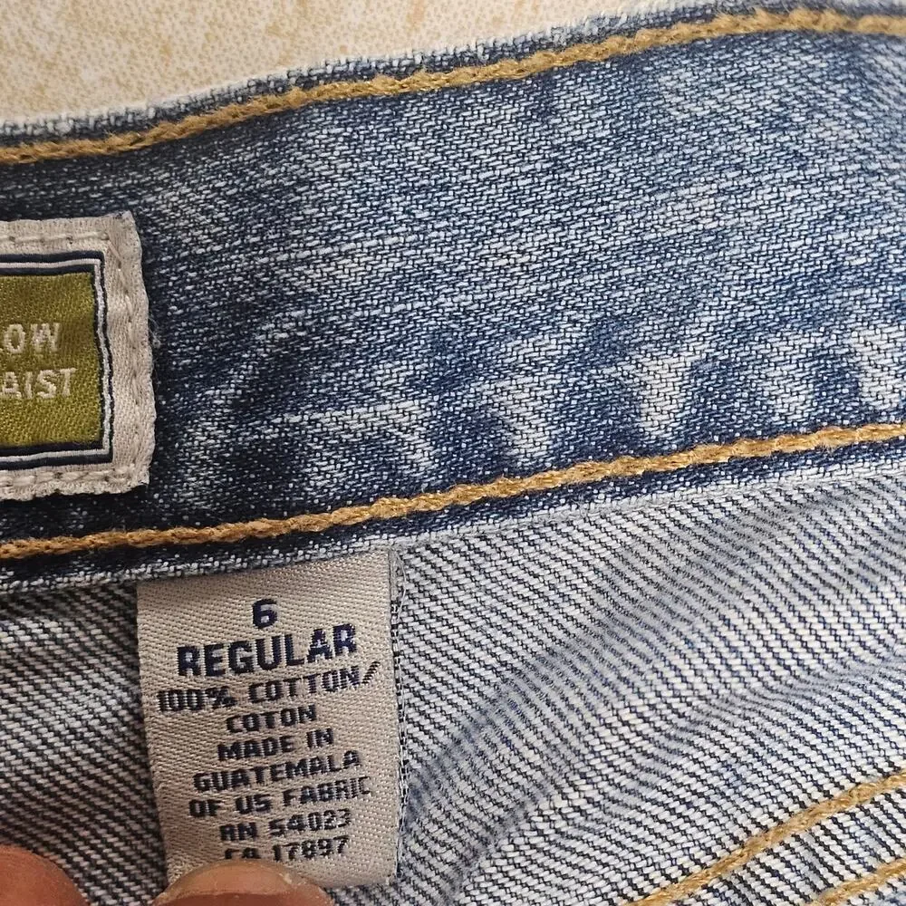 Old Navy Denim Low Waist Flare Jeans Medium Wash 100% Cotton Blue Women's Size 6